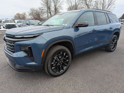 New 2026 Chevrolet Traverse LT w/ Midnight/Sport Edition image 6