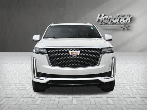 Used 2022 Cadillac Escalade Premium Luxury image 5