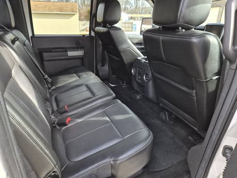 Used 2014 Ford F250 Lariat w/ Chrome Package image 13