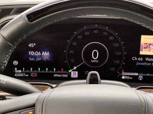 Certified 2024 Cadillac Escalade Sport Platinum image 18