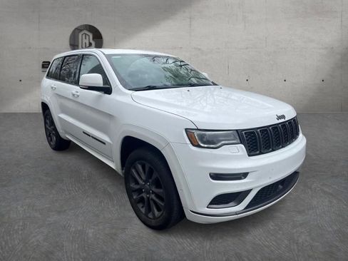 Used 2018 Jeep Grand Cherokee High Altitude AWD/4WD image 3