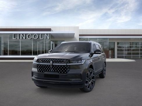 New 2026 Lincoln Navigator Black Label AWD/4WD image 2