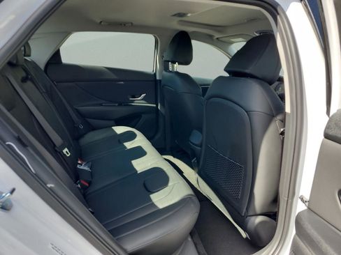 New 2026 Hyundai Elantra Limited image 20