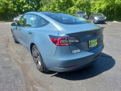 Used 2022 Tesla Model 3 Long Range AWD/4WD image 5