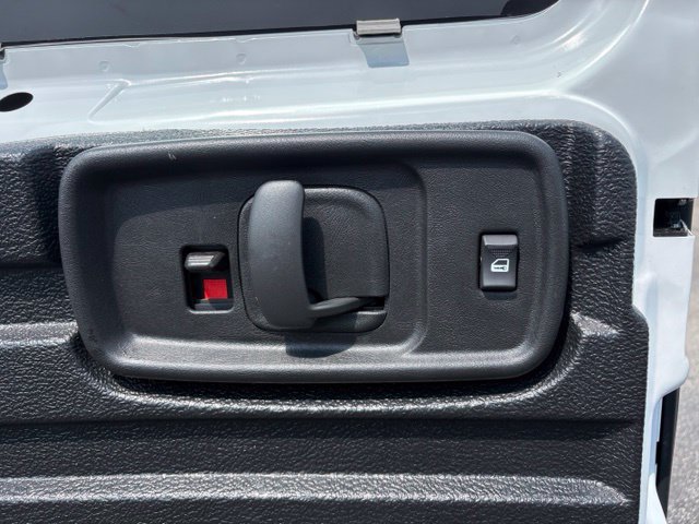 Used 2025 GMC Savana 2500 w/ Driver Convenience Package RWD image 7