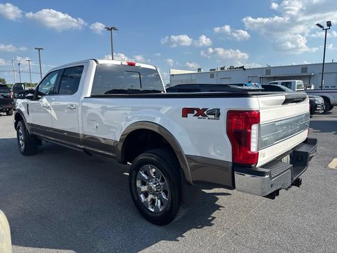 Used 2019 Ford F250 King Ranch w/ King Ranch Ultimate Package AWD/4WD image 3