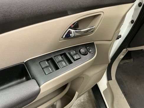 Used 2015 Honda Odyssey EX image 14