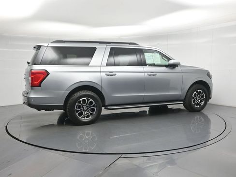 Used 2023 Ford Expedition Max XLT image 28