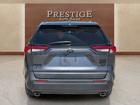 Used 2021 Toyota RAV4 XLE image 8