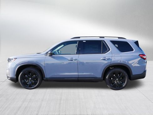 New 2026 Honda Pilot Black Edition image 4