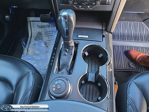 Used 2019 Ford Explorer XLT w/ Equipment Group 202A AWD/4WD image 25