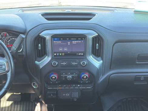 Used 2021 Chevrolet Silverado 1500 LT w/ Work Truck Package AWD/4WD image 27