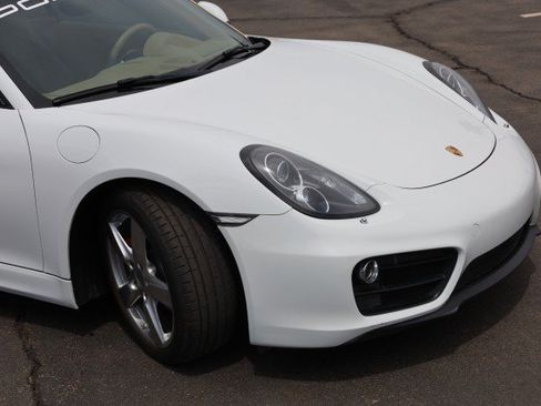 Used 2016 Porsche Cayman RWD image 10