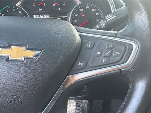 Used 2018 Chevrolet Malibu LT image 17