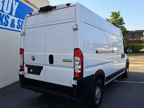 Used 2025 RAM ProMaster 2500 w/ Convenience Group FWD image 6