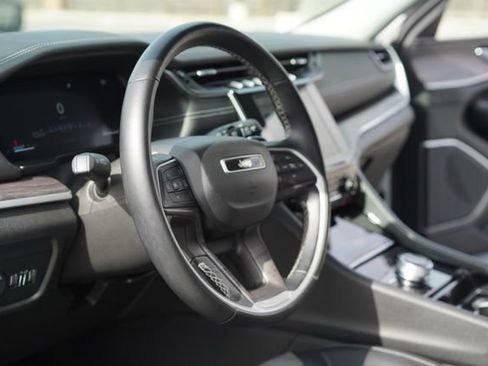 Used 2022 Jeep Grand Cherokee L Limited image 29