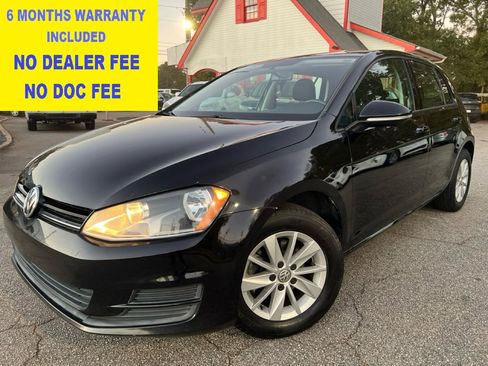 Used 2016 Volkswagen Golf S image 1