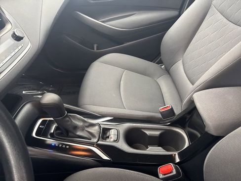 Used 2022 Toyota Corolla LE image 24