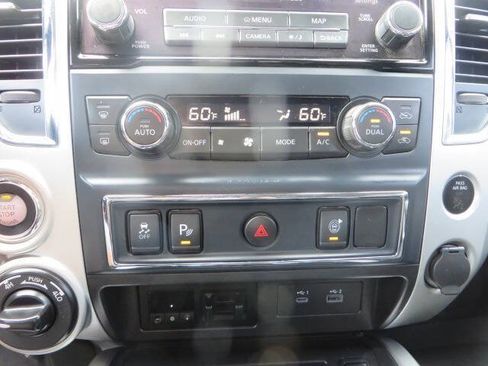 Used 2021 Nissan Titan SV w/ SV Convenience Package AWD/4WD image 25