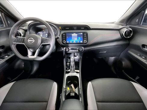 Used 2024 Nissan Kicks SR w/ SR Premium Package image 21