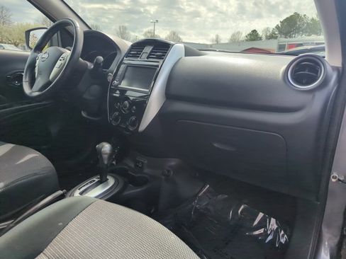 Used 2019 Nissan Versa SV w/ SV Special Edition Package image 25
