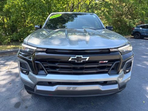 Used 2026 Chevrolet Colorado Z71 w/ Technology Package AWD/4WD image 2