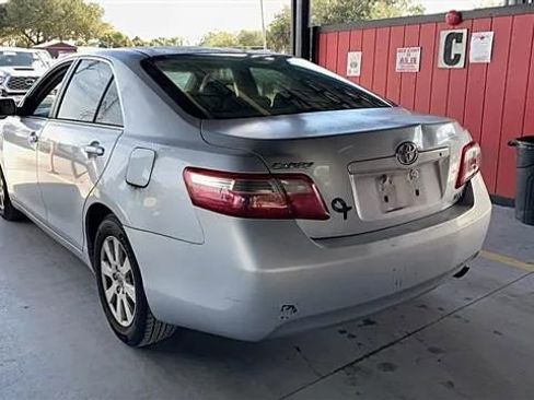 Used 2007 Toyota Camry CE image 2