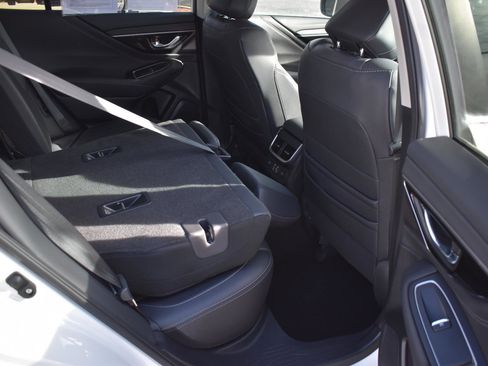 Used 2024 Subaru Outback Limited image 17