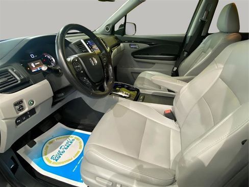 Used 2016 Honda Pilot Elite image 11