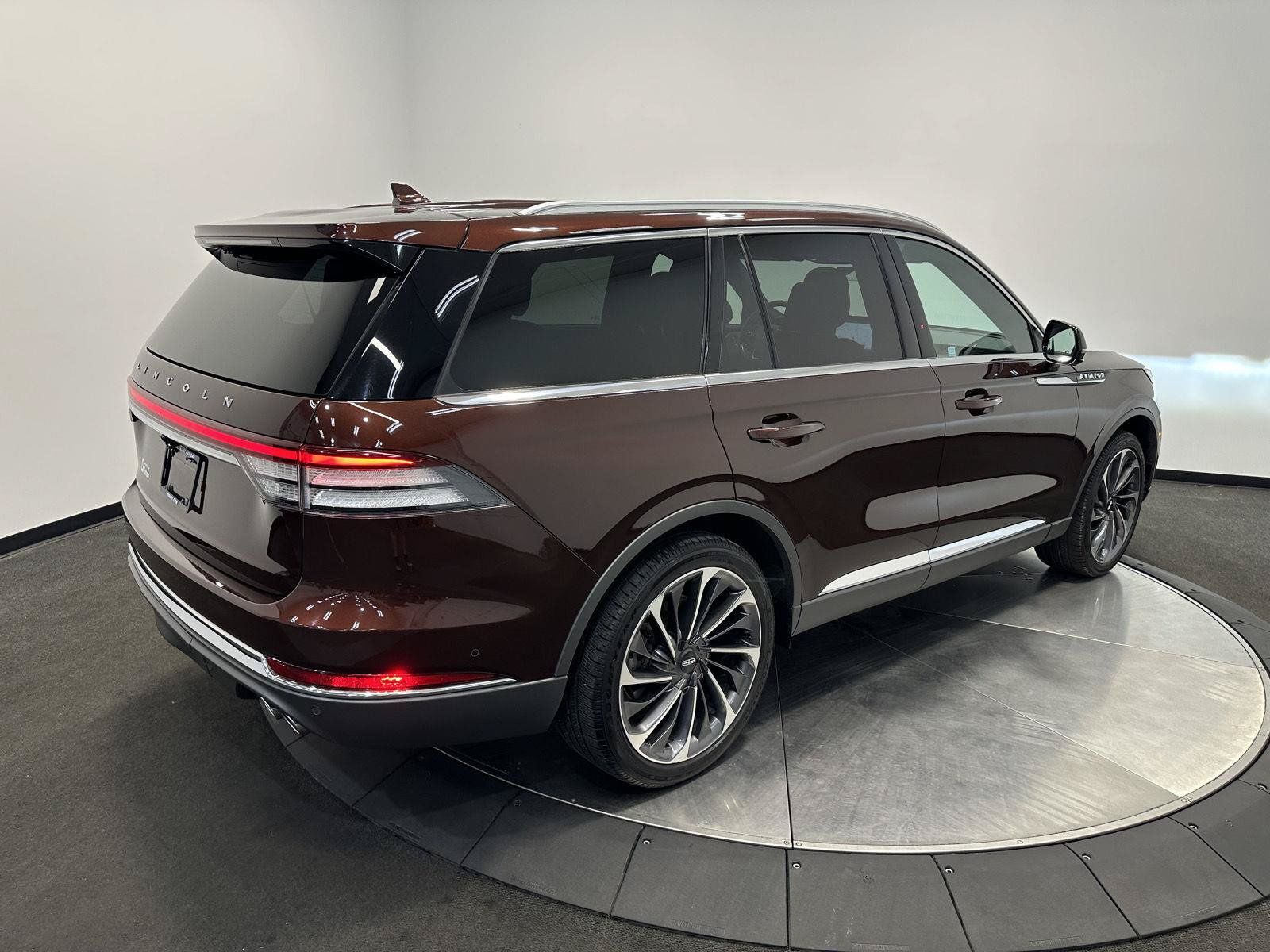 Used 2020 Lincoln Aviator Reserve w/ Equipment Group 202A AWD/4WD image 7