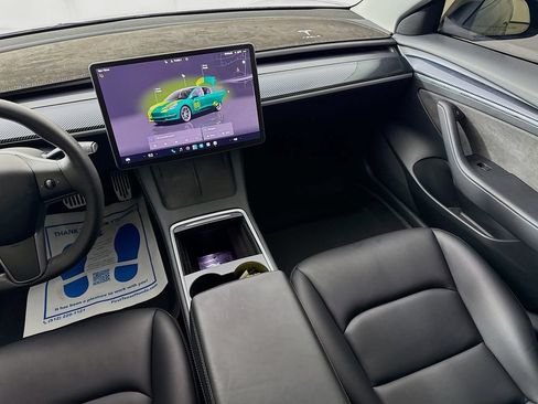 Used 2023 Tesla Model 3 Standard Range RWD image 29