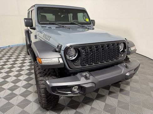 Used 2024 Jeep Wrangler Unlimited Sport AWD/4WD image 11