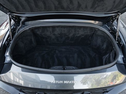 Used 2021 Aston Martin V8 Vantage Roadster image 54