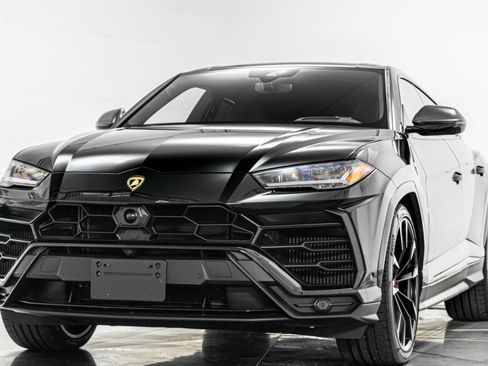 Used 2021 Lamborghini Urus AWD/4WD image 5