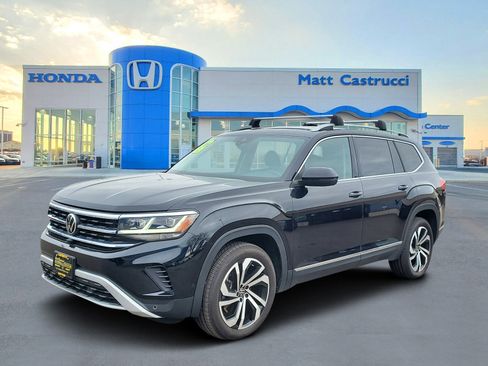 Used 2021 Volkswagen Atlas SEL Premium image 2