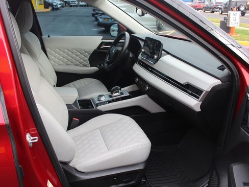 Used 2022 Mitsubishi Outlander SEL image 14