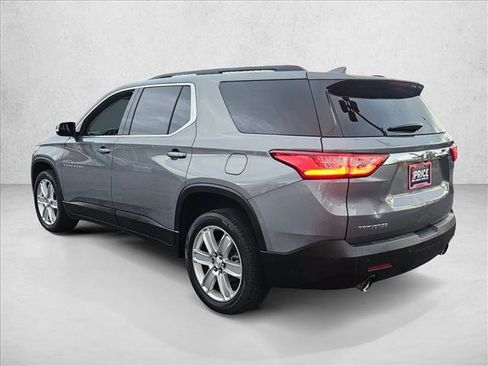 Used 2019 Chevrolet Traverse LT w/ LPO, Black Accent Package image 8