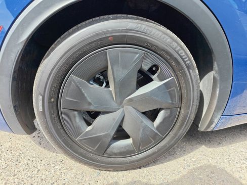 Used 2023 Toyota Prius LE image 29