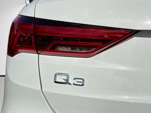 Used 2025 Audi Q3 2.0T Premium Plus w/ Premium Plus Package image 10