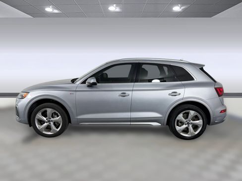 Used 2022 Audi Q5 2.0T Premium Plus w/ Premium Plus Package image 2