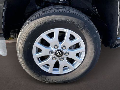 Certified 2024 Toyota Tacoma SR5 image 9