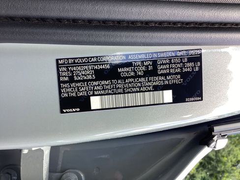 Used 2026 Volvo XC90 B6 Plus w/ Protection Package Premier AWD/4WD image 37