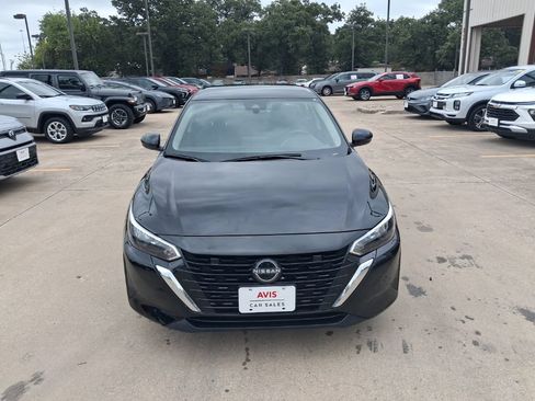 Used 2025 Nissan Sentra SV FWD image 5
