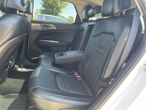 Used 2024 Kia Sportage SX FWD image 12