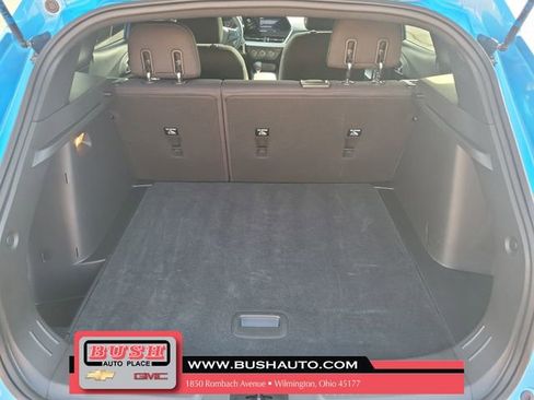 Used 2025 Chevrolet Trax RS w/ Driver Confidence Package image 9