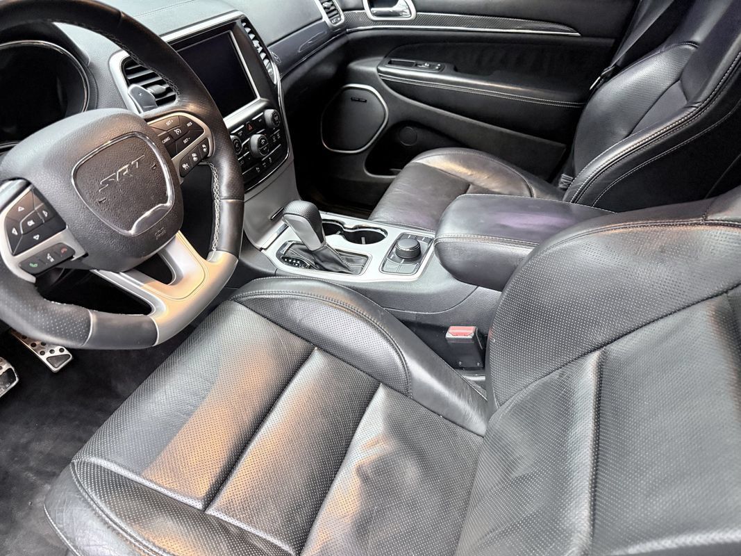 Used 2016 Jeep Grand Cherokee SRT AWD/4WD image 9