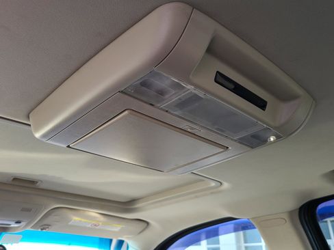 Used 2011 GMC Sierra 3500 Denali image 13