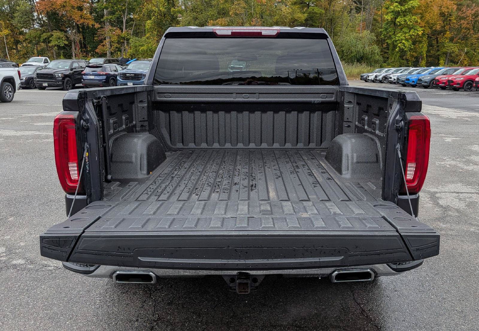 Used 2023 GMC Sierra 1500 SLT w/ SLT Premium Package AWD/4WD image 10