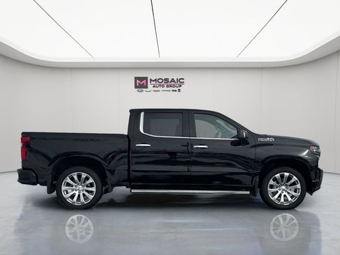 Used 2022 Chevrolet Silverado 1500 High Country w/ LPO, Dark Essentials Package image 9