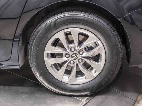Used 2022 Toyota Sienna LE FWD image 9